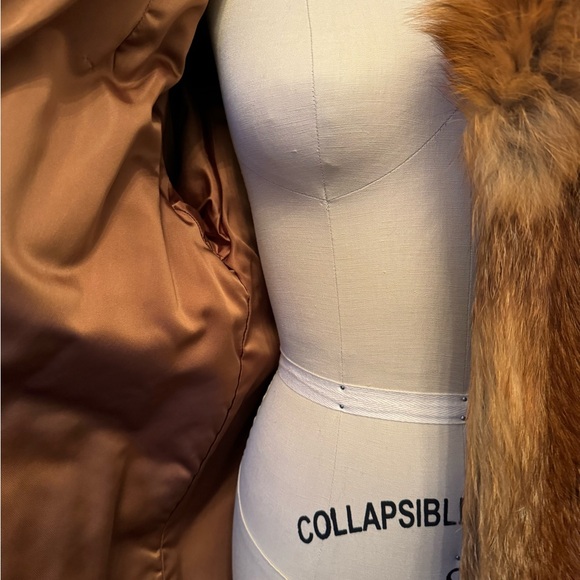 Red Fox Fur Coat - Picture 3 of 8